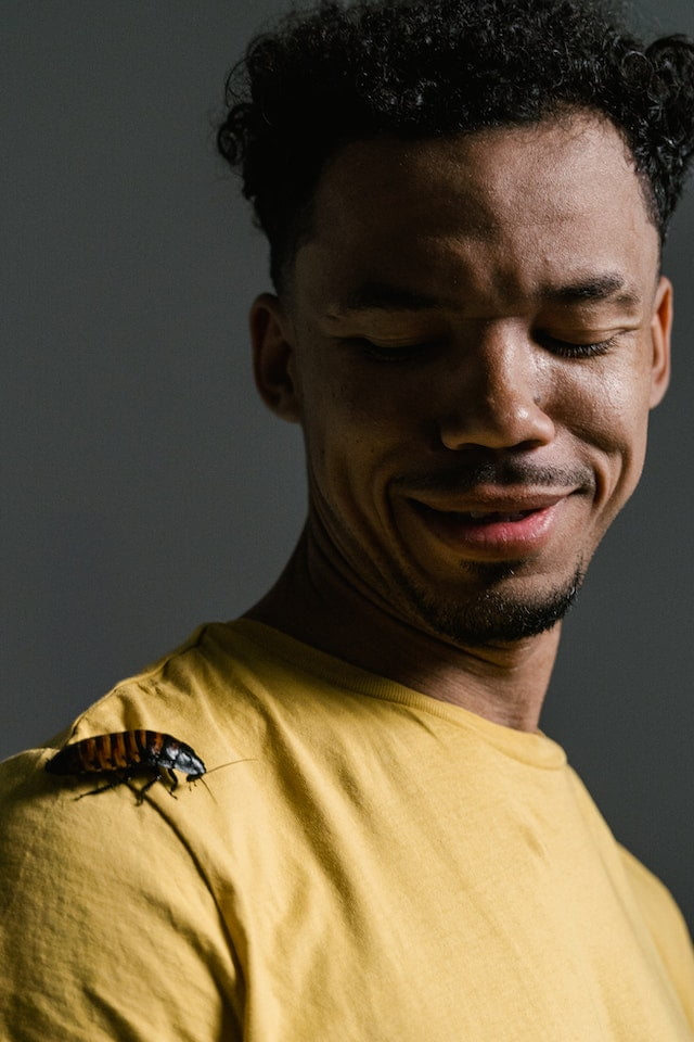 can cockroaches live in your body